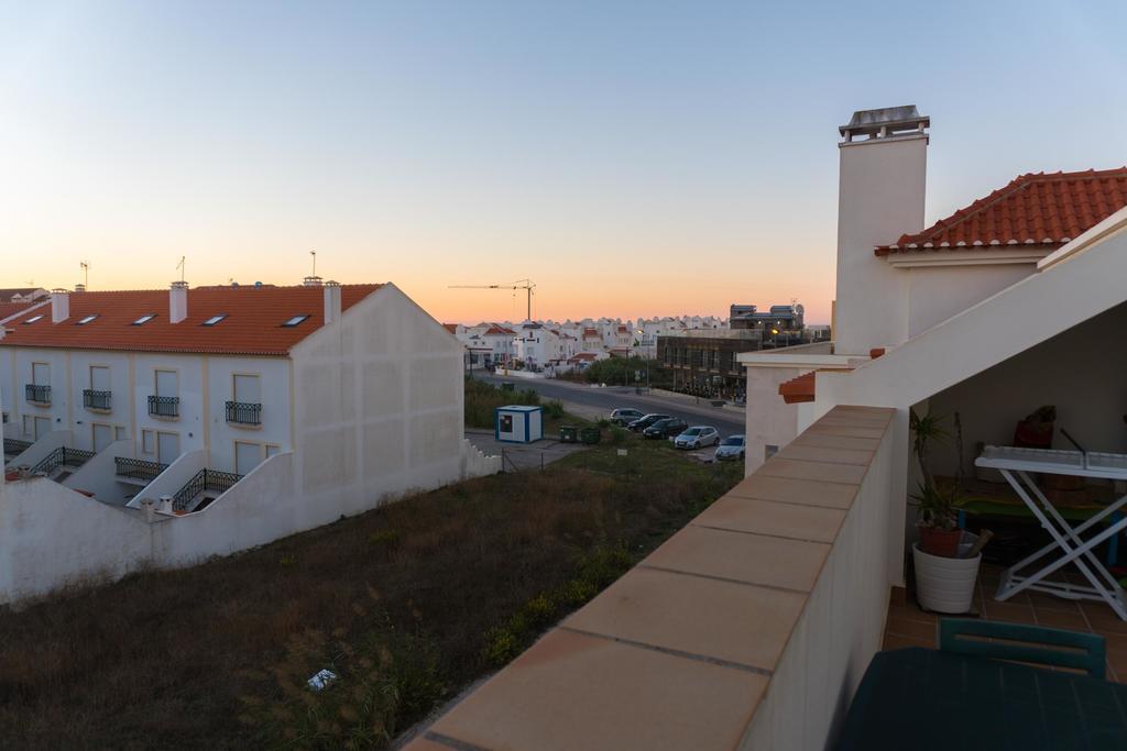 Apartments Baleal: Balconies And Pool Ferrel  Ngoại thất bức ảnh